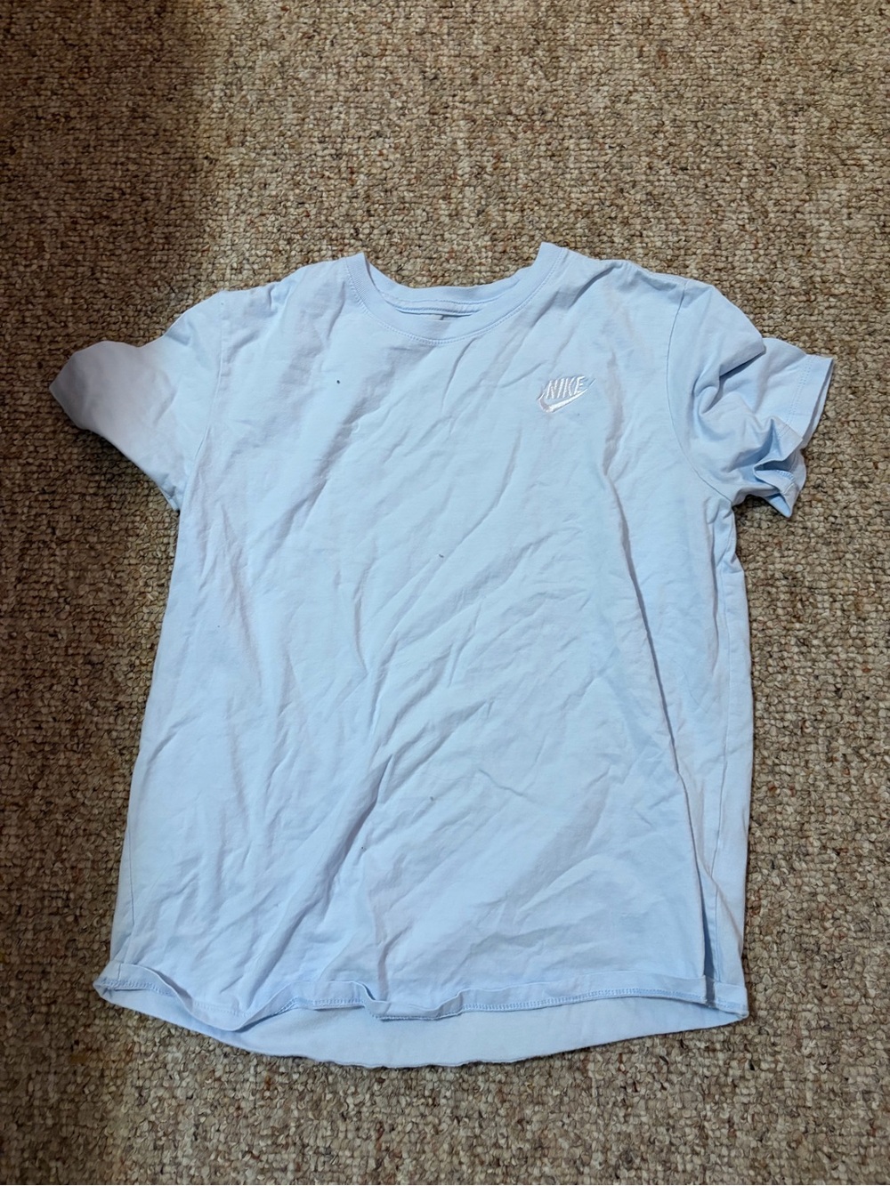 Women’s nike tee